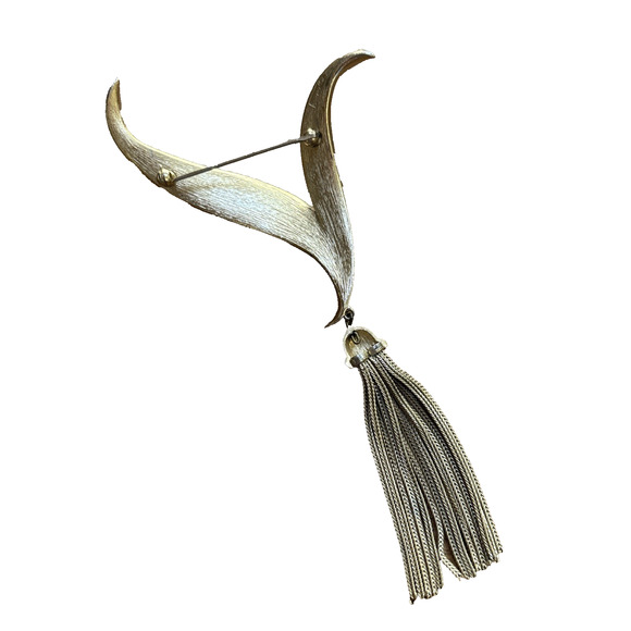 Vintage Crown Trifari Golden Tassel Brooch Mid Century Statement Runway Jewelry - Picture 5 of 6